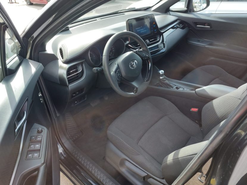 TOYOTA C-HR 1.8 Hybrid 98 CP - imagine 4