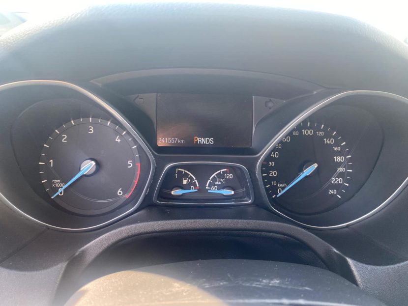 FORD FOCUS 1.5 Diesel 120 CP - imagine 6