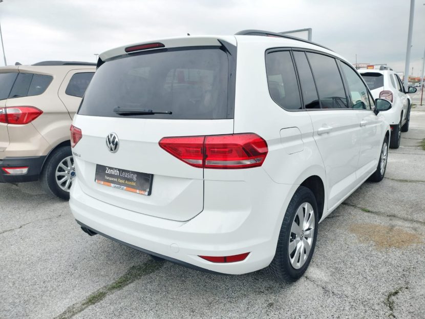 VOLKSWAGEN TOURAN 2.0 Diesel 150 CP - imagine 2