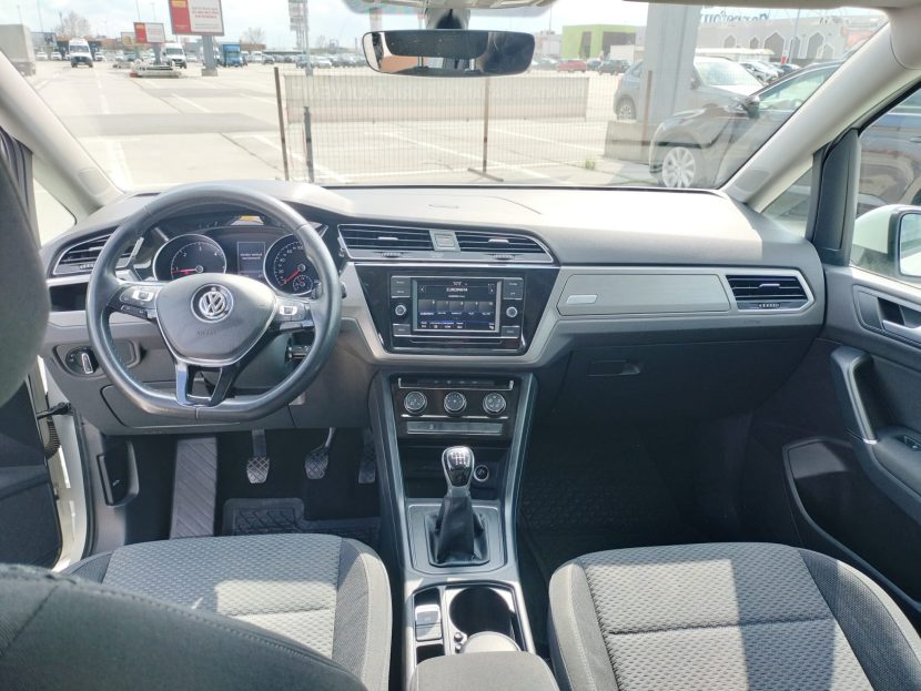 VOLKSWAGEN TOURAN 2.0 Diesel 150 CP - imagine 3