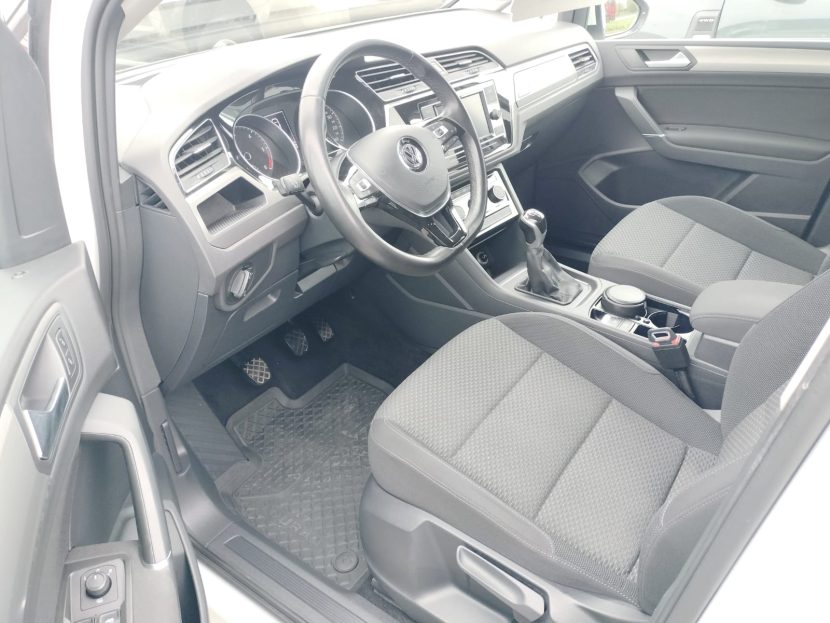 VOLKSWAGEN TOURAN 2.0 Diesel 150 CP - imagine 4