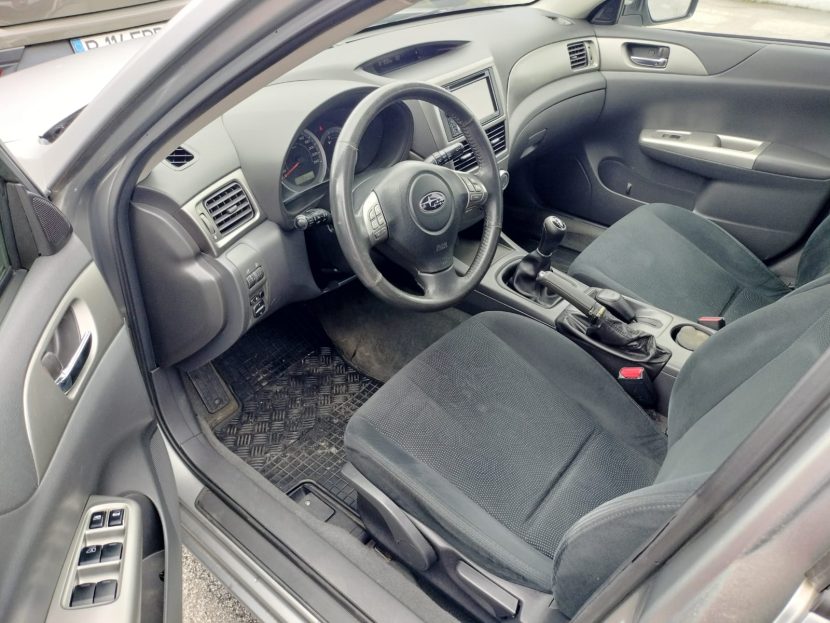 SUBARU IMPREZA 1.5 Benzina 107 CP - imagine 4
