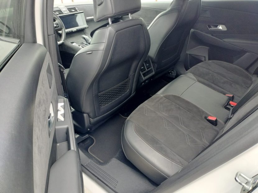 DS DS7 CROSSBACK 2.0 Diesel 177 CP - imagine 5