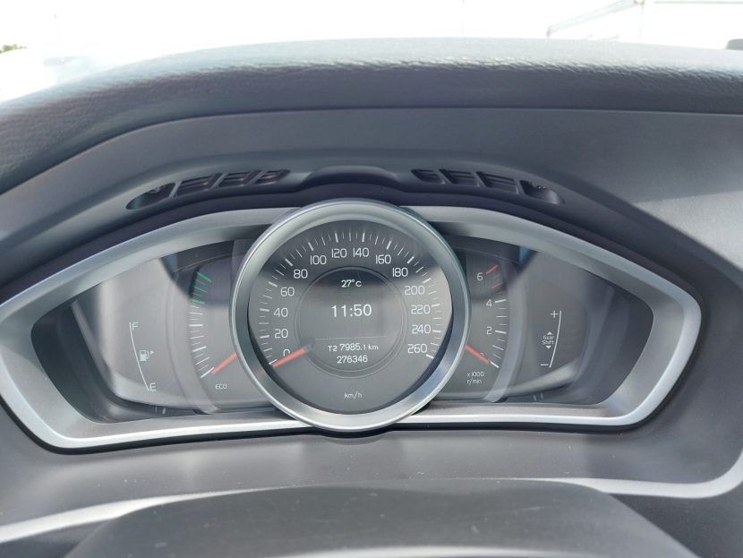 VOLVO V40 2.0 Diesel 120 CP - imagine 6