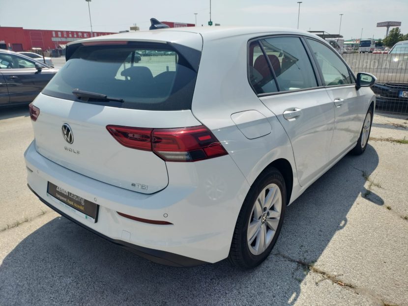 VOLKSWAGEN GOLF 1.5 Benzina 150 CP - imagine 2