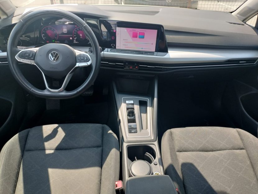 VOLKSWAGEN GOLF 1.5 Benzina 150 CP - imagine 3