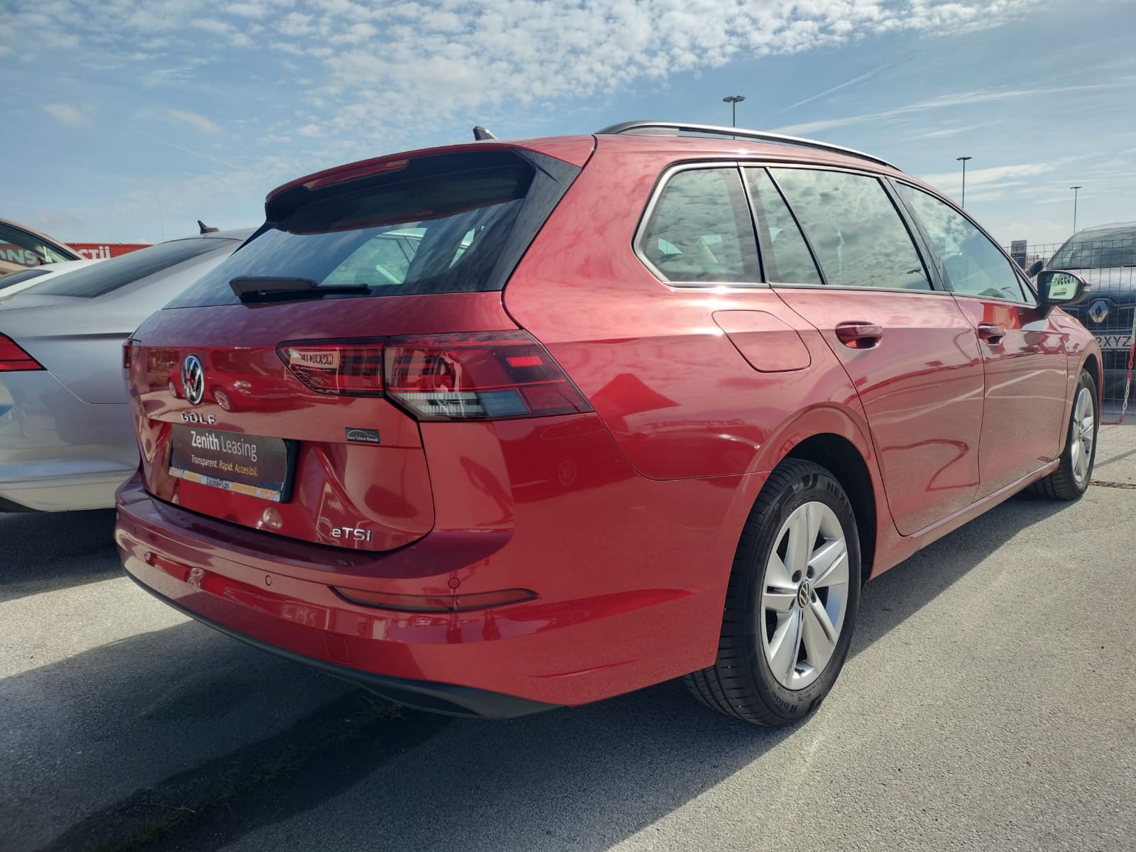 VOLKSWAGEN GOLF 1.5 Benzina 150 CP - imagine 2