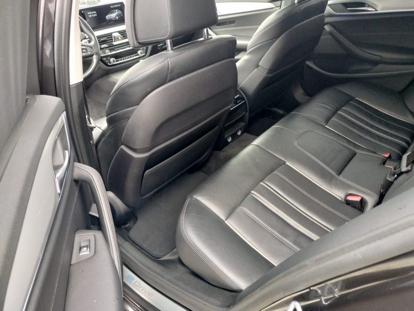 BMW 530e 2.0 Hybrid 184 CP - imagine 5