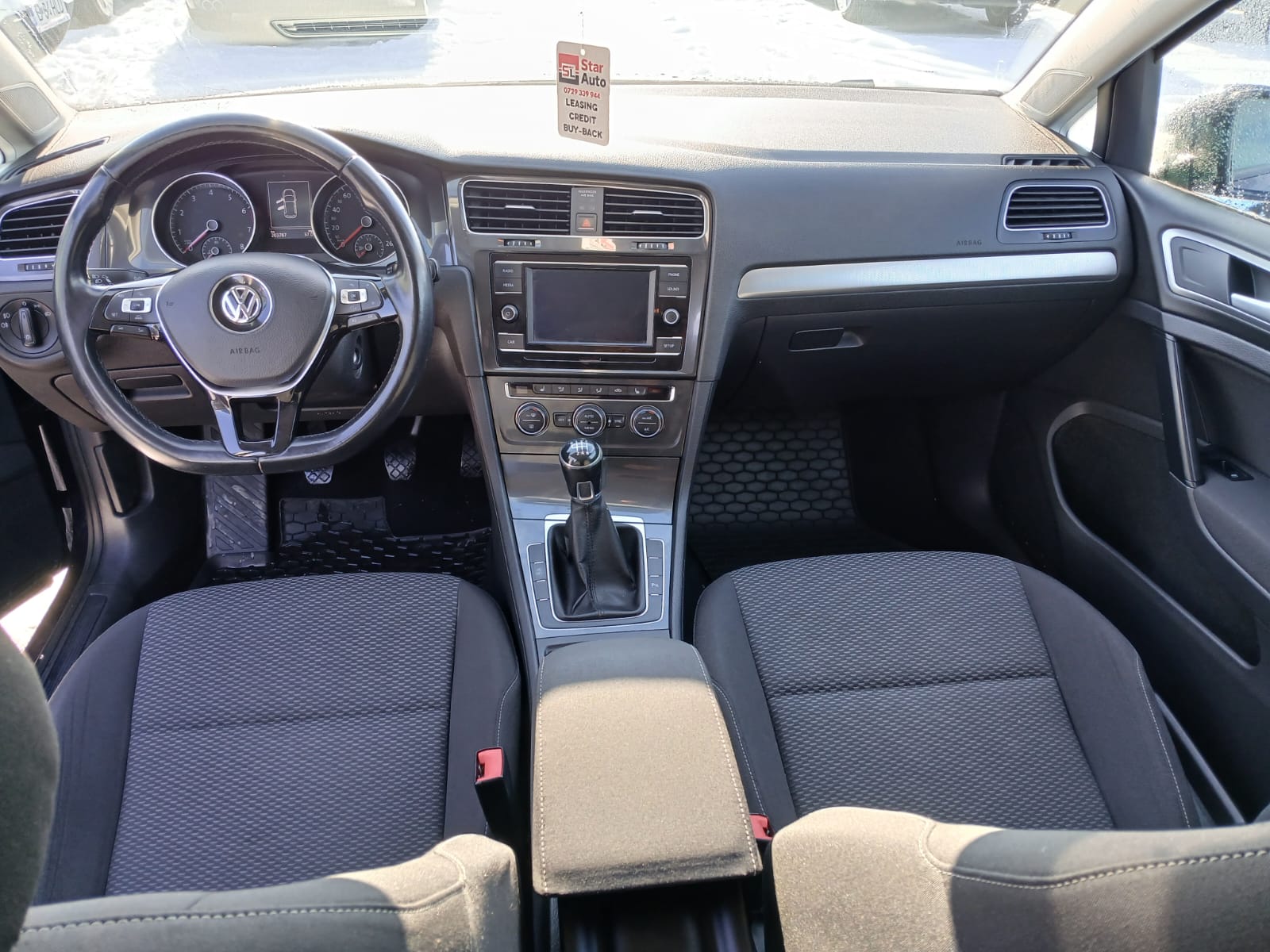 VOLKSWAGEN GOLF 1.0 Benzina 110 CP - imagine 3