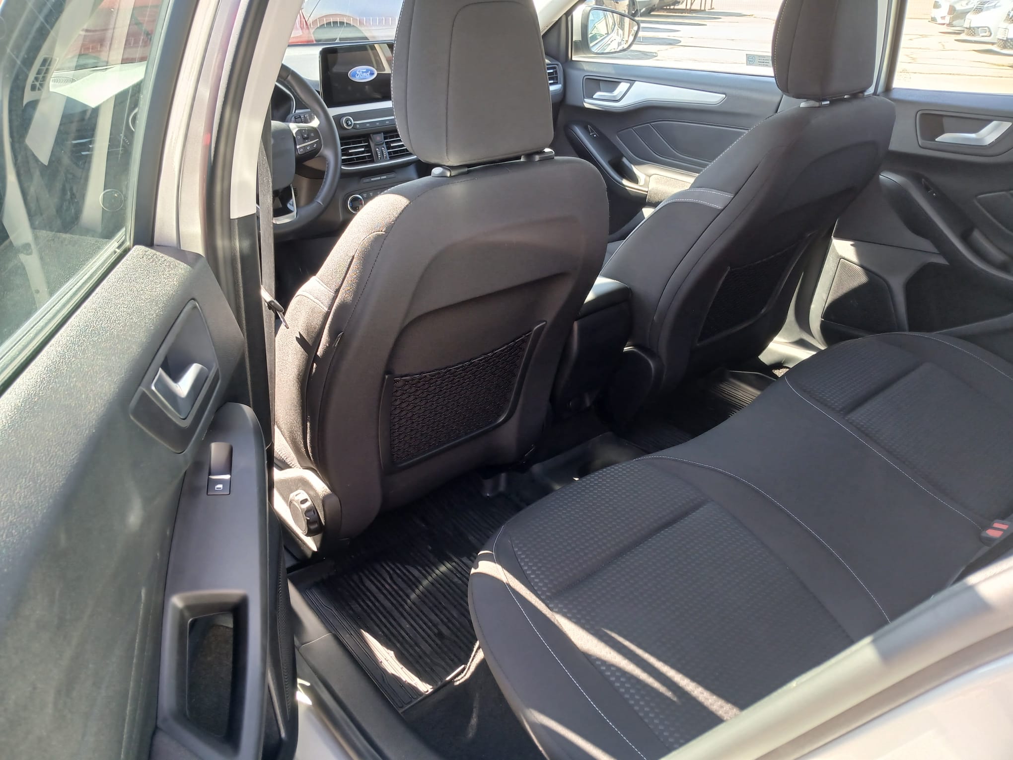 FORD FOCUS 1.5 Diesel 120 CP - imagine 5