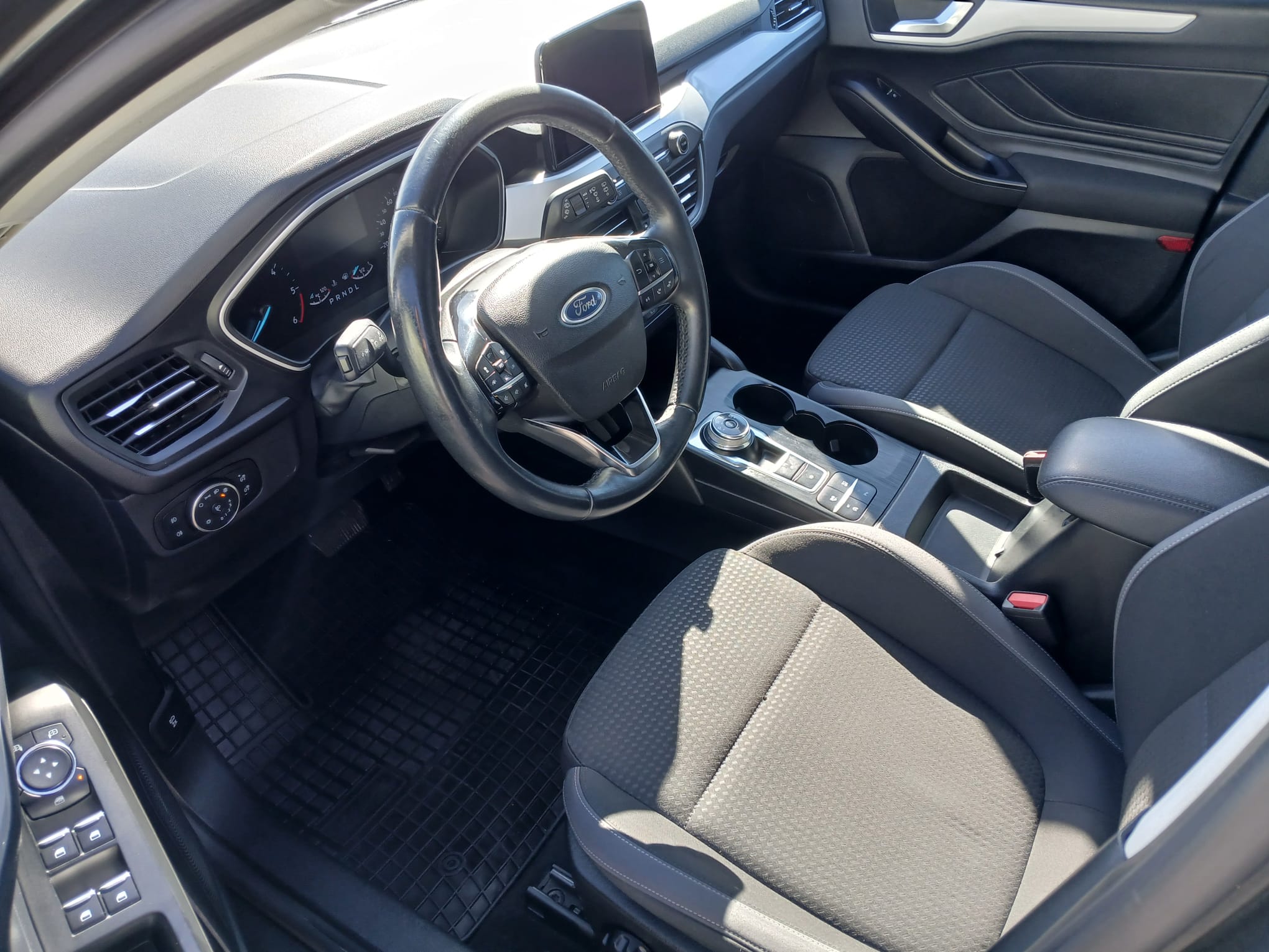 FORD FOCUS 1.5 Diesel 120 CP - imagine 4