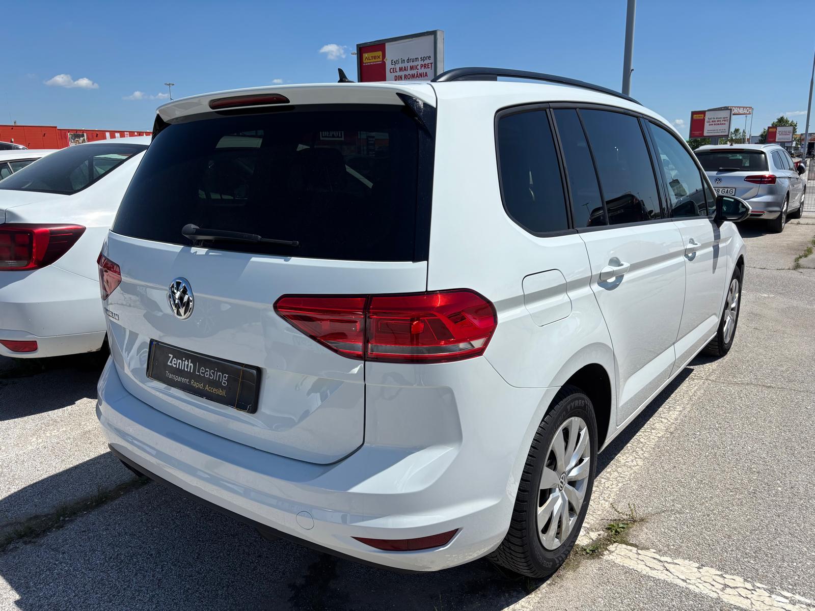 VOLKSWAGEN TOURAN 2.0 Diesel 150 CP - imagine 2