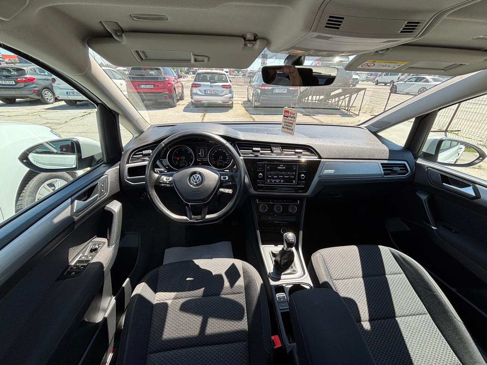 VOLKSWAGEN TOURAN 2.0 Diesel 150 CP - imagine 3