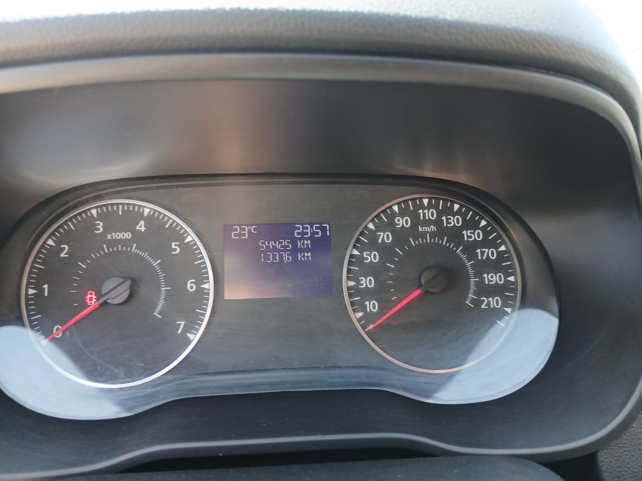 DACIA DUSTER 1.5 Diesel 115 CP - imagine 6