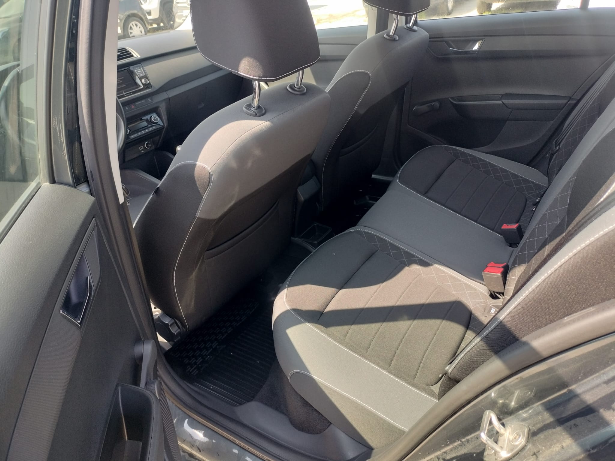 SKODA FABIA 1.0 Benzina 95 CP - imagine 5
