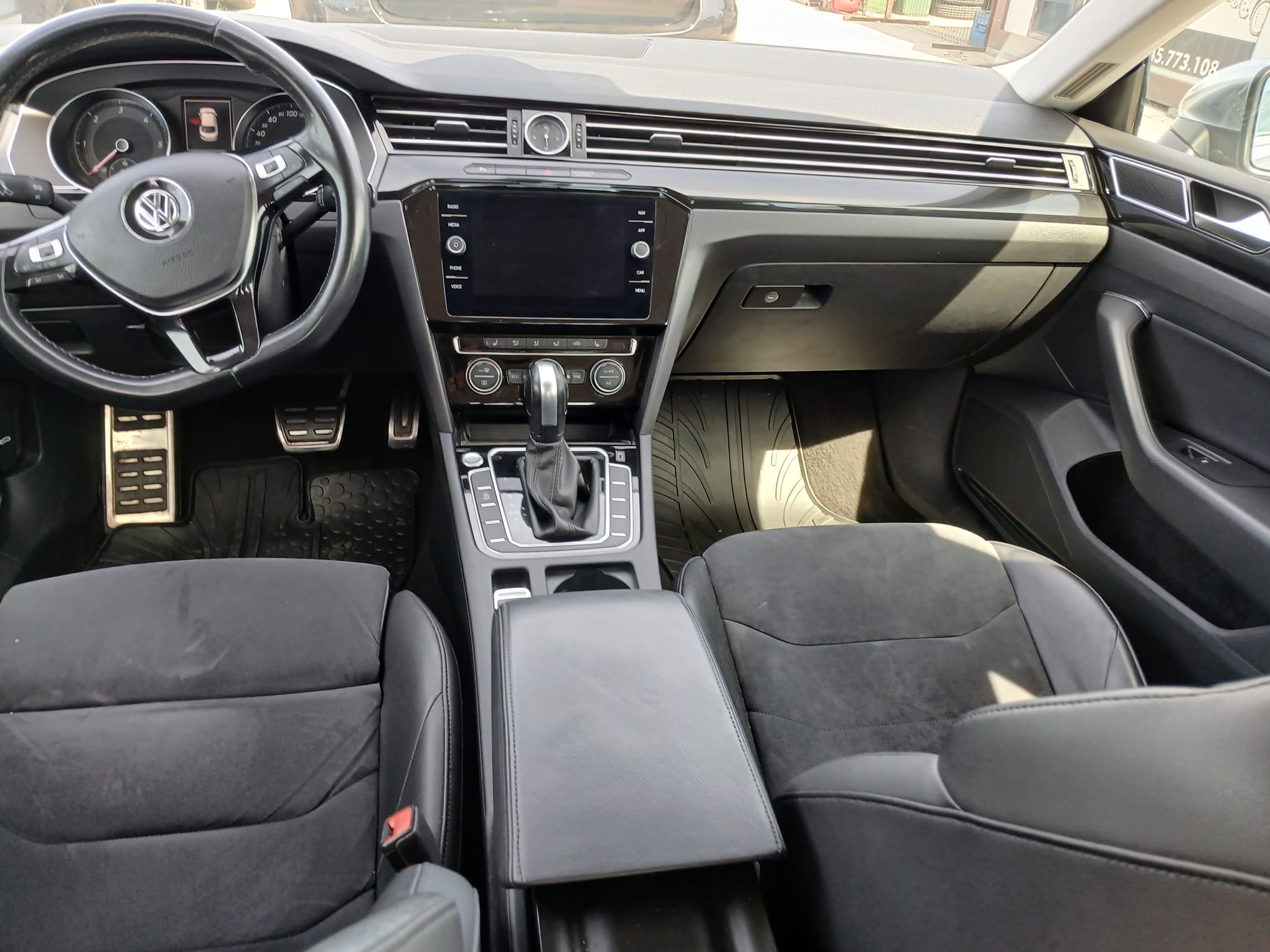 VOLKSWAGEN ARTEON 2.0 Diesel 190 CP - imagine 3