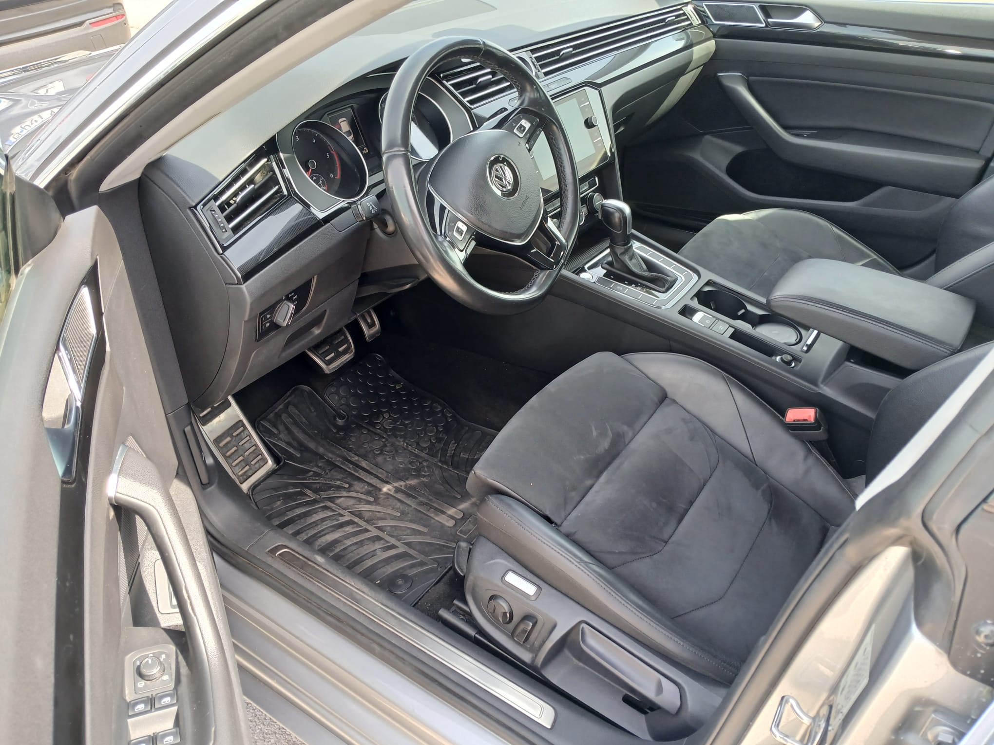VOLKSWAGEN ARTEON 2.0 Diesel 190 CP - imagine 4